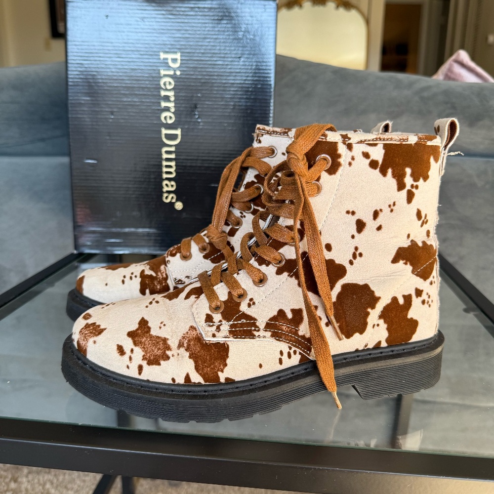animal printed lace up boots